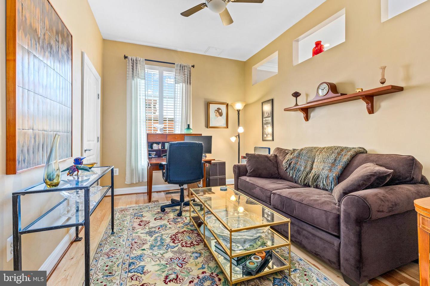 1023 N ROYAL ST #116, ALEXANDRIA, Virginia 22314, 2 Bedrooms Bedrooms, 4 Rooms Rooms,2 BathroomsBathrooms,Residential,For sale,1023 N ROYAL ST #116,VAAX2039220 MLS # VAAX2039220