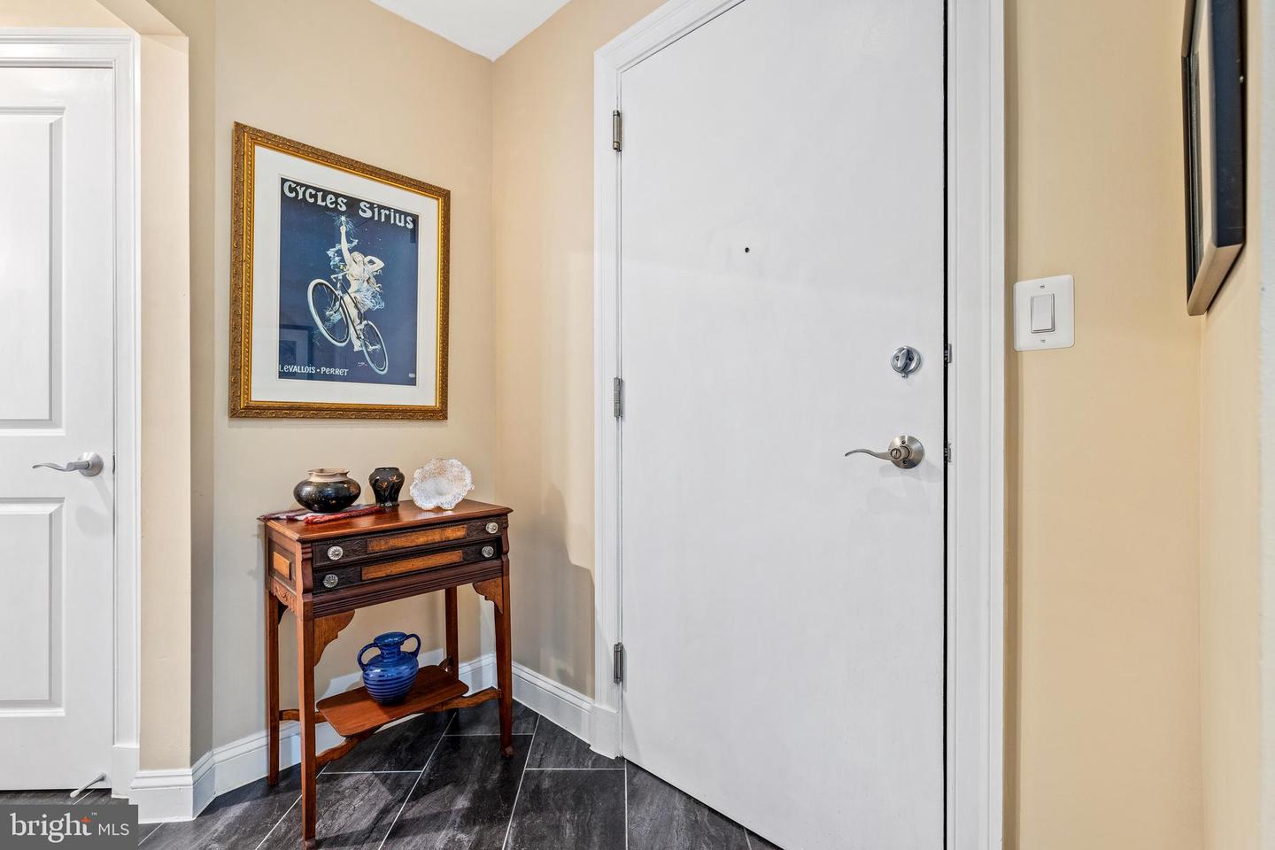 1023 N ROYAL ST #116, ALEXANDRIA, Virginia 22314, 2 Bedrooms Bedrooms, 4 Rooms Rooms,2 BathroomsBathrooms,Residential,For sale,1023 N ROYAL ST #116,VAAX2039220 MLS # VAAX2039220