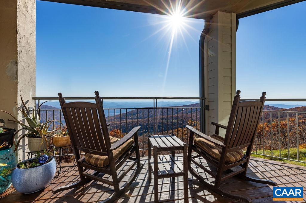 1568 VISTAS CONDOS #1568, WINTERGREEN RESORT, Virginia 22967, 2 Bedrooms Bedrooms, ,2 BathroomsBathrooms,Residential,For sale,1568 VISTAS CONDOS #1568,658348 MLS # 658348