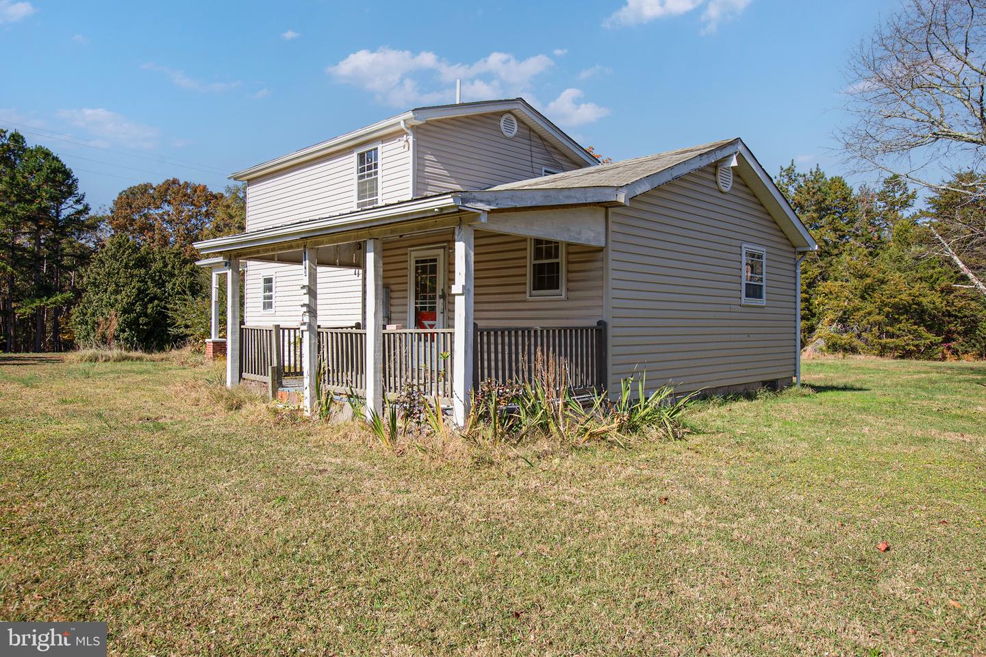 9113 THORNTON ROLLING RD, FREDERICKSBURG, Virginia 22408, 2 Bedrooms Bedrooms, ,2 BathroomsBathrooms,Residential,For sale,9113 THORNTON ROLLING RD,VASP2028962 MLS # VASP2028962