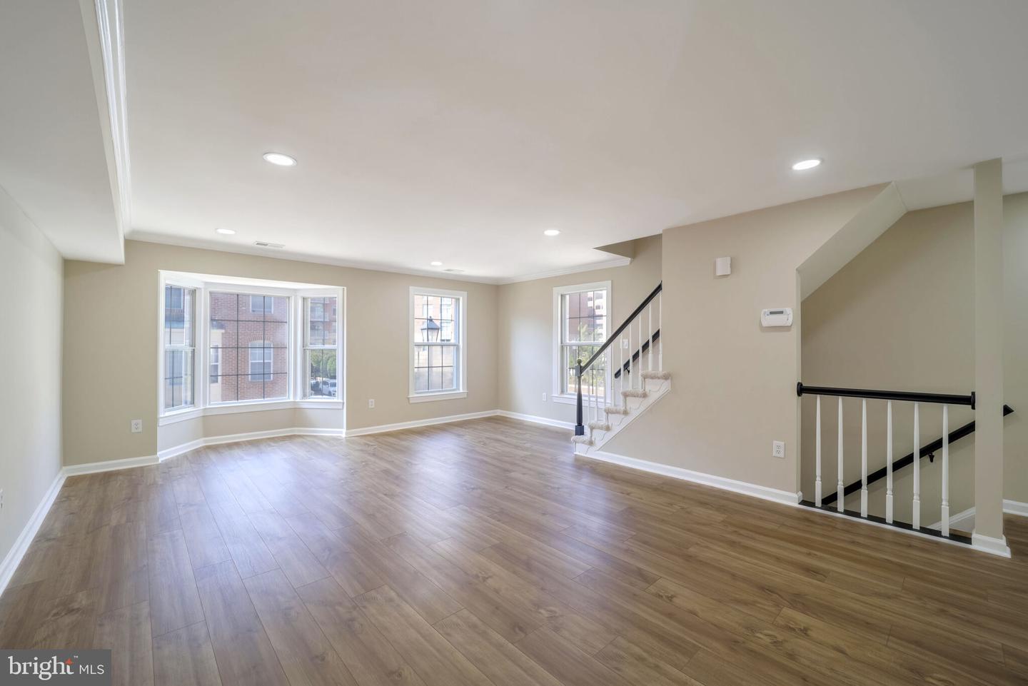 1215 MADISON ST, ALEXANDRIA, Virginia 22314, 2 Bedrooms Bedrooms, ,2 BathroomsBathrooms,Residential,For sale,1215 MADISON ST,VAAX2039254 MLS # VAAX2039254