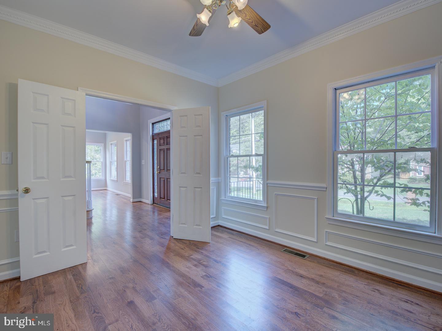 8207 RIVERSIDE RD, ALEXANDRIA, Virginia 22308, 5 Bedrooms Bedrooms, ,4 BathroomsBathrooms,Residential,For sale,8207 RIVERSIDE RD,VAFX2208792 MLS # VAFX2208792