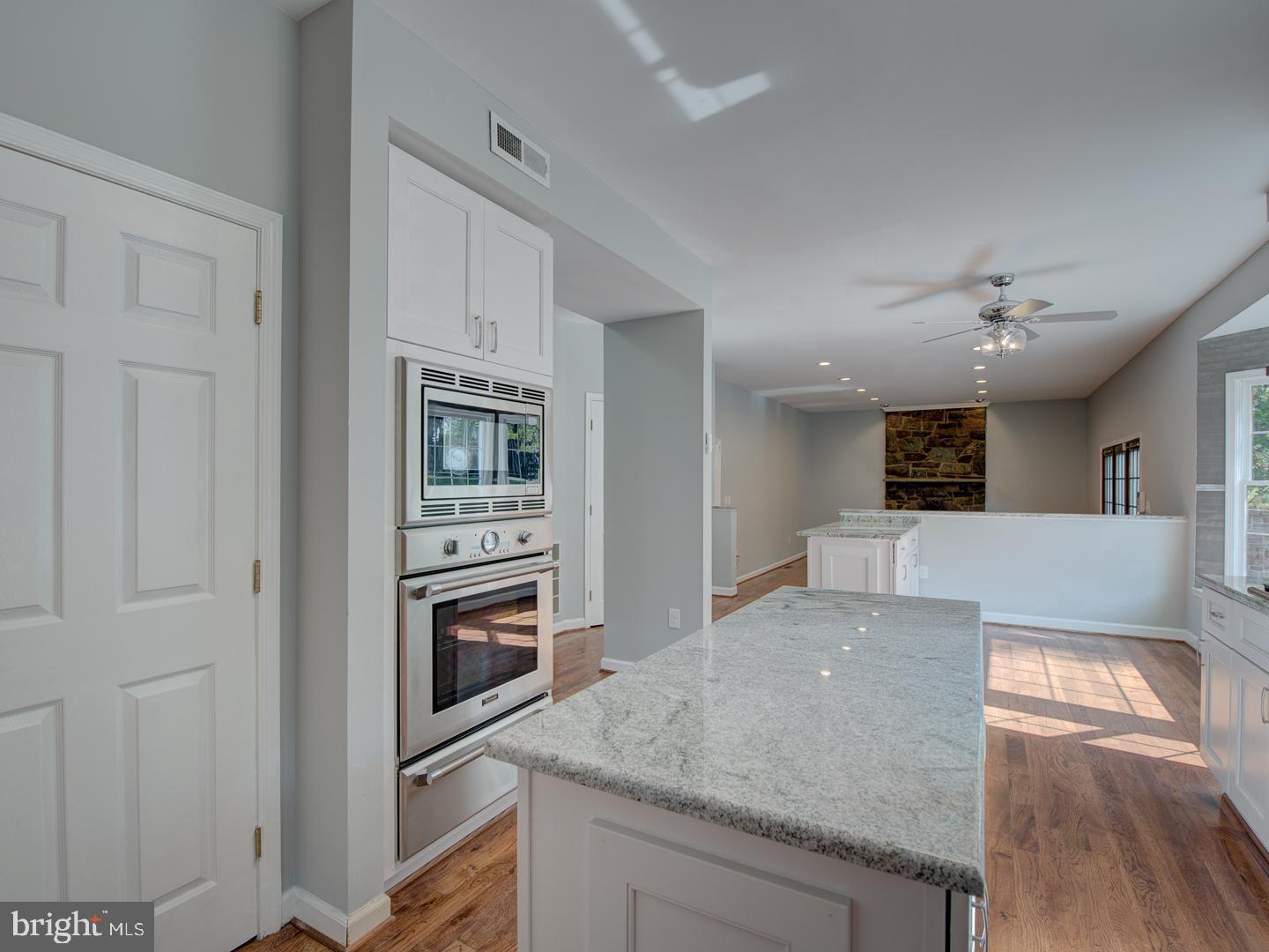 8207 RIVERSIDE RD, ALEXANDRIA, Virginia 22308, 5 Bedrooms Bedrooms, ,4 BathroomsBathrooms,Residential,For sale,8207 RIVERSIDE RD,VAFX2208792 MLS # VAFX2208792