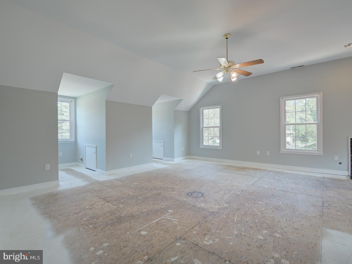 8207 RIVERSIDE RD, ALEXANDRIA, Virginia 22308, 5 Bedrooms Bedrooms, ,4 BathroomsBathrooms,Residential,For sale,8207 RIVERSIDE RD,VAFX2208792 MLS # VAFX2208792