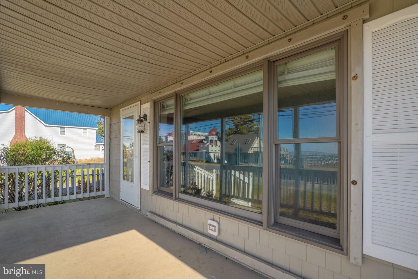 3470 MAIN ST, CHINCOTEAGUE ISLAND, Virginia 23336, 3 Bedrooms Bedrooms, ,3 BathroomsBathrooms,Residential,For sale,3470 MAIN ST,VAAC2001432 MLS # VAAC2001432