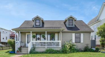 3470 MAIN ST, CHINCOTEAGUE ISLAND, Virginia 23336, 3 Bedrooms Bedrooms, ,3 BathroomsBathrooms,Residential,For sale,3470 MAIN ST,VAAC2001432 MLS # VAAC2001432