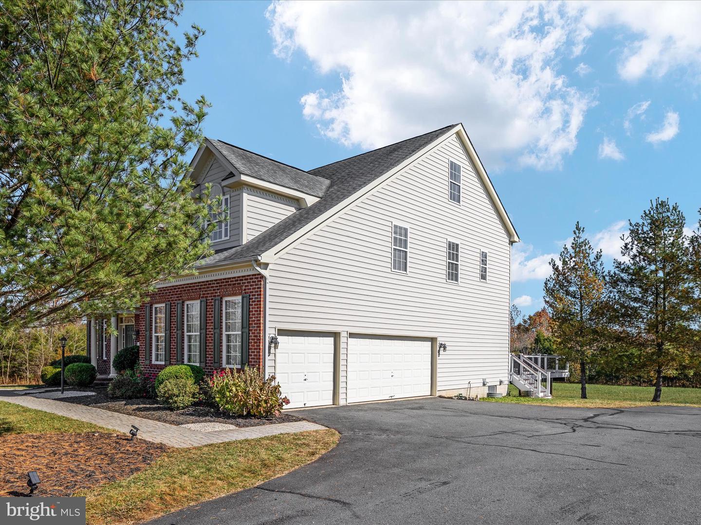 11911 VALLEY VIEW DR, NOKESVILLE, Virginia 20181, 6 Bedrooms Bedrooms, ,4 BathroomsBathrooms,Residential,For sale,11911 VALLEY VIEW DR,VAPW2082280 MLS # VAPW2082280