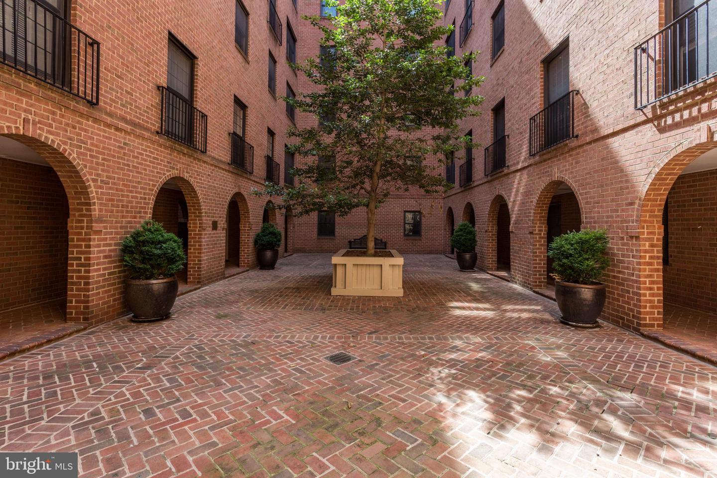 2828 WISCONSIN AVE NW #309, WASHINGTON, District Of Columbia 20007, 2 Bedrooms Bedrooms, 5 Rooms Rooms,2 BathroomsBathrooms,Residential,For sale,2828 WISCONSIN AVE NW #309,DCDC2166816 MLS # DCDC2166816