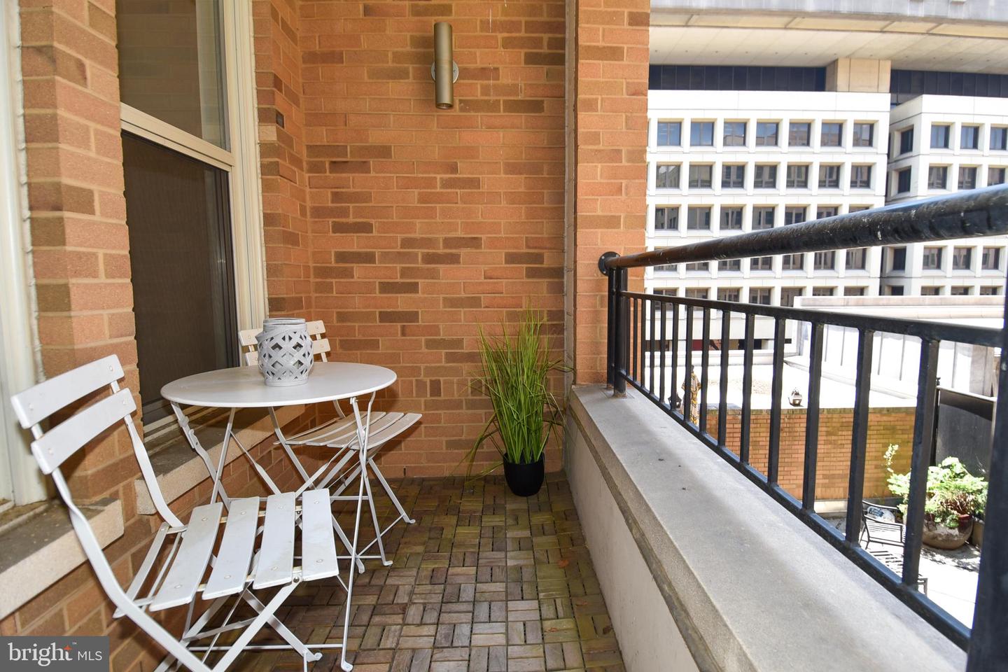 915 E E ST NW #611, WASHINGTON, District Of Columbia 20004, 1 Bedroom Bedrooms, ,1 BathroomBathrooms,Residential,For sale,915 E E ST NW #611,DCDC2166978 MLS # DCDC2166978