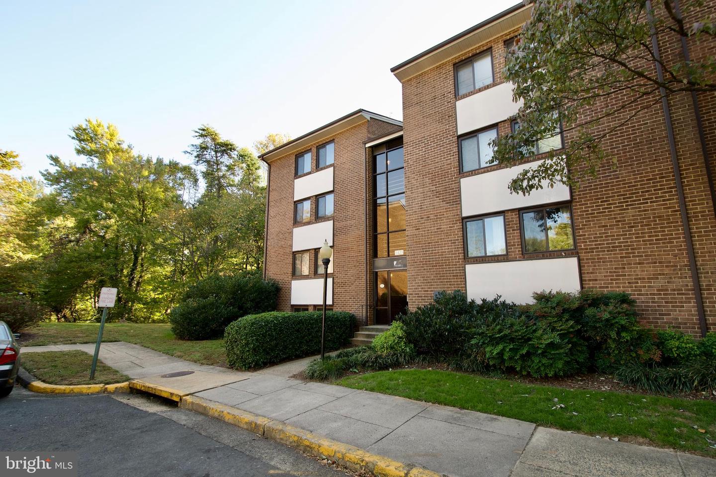 1423 NORTHGATE SQ #1423-1C, RESTON, Virginia 20190, 3 Bedrooms Bedrooms, ,2 BathroomsBathrooms,Residential,For sale,1423 NORTHGATE SQ #1423-1C,VAFX2208924 MLS # VAFX2208924