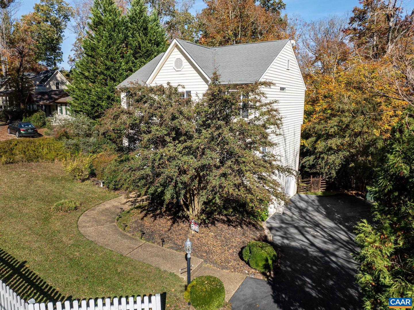 404 CARRSBROOK DR, CHARLOTTESVILLE, Virginia 22901, 4 Bedrooms Bedrooms, ,3 BathroomsBathrooms,Residential,For sale,404 CARRSBROOK DR,658429 MLS # 658429