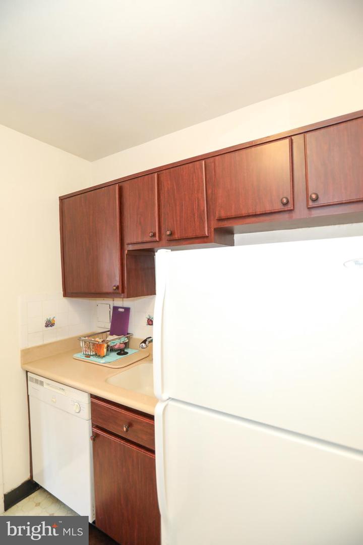 1830 COLUMBIA PIKE S #104, ARLINGTON, Virginia 22204, 1 Bedroom Bedrooms, ,1 BathroomBathrooms,Residential,For sale,1830 COLUMBIA PIKE S #104,VAAR2049360 MLS # VAAR2049360