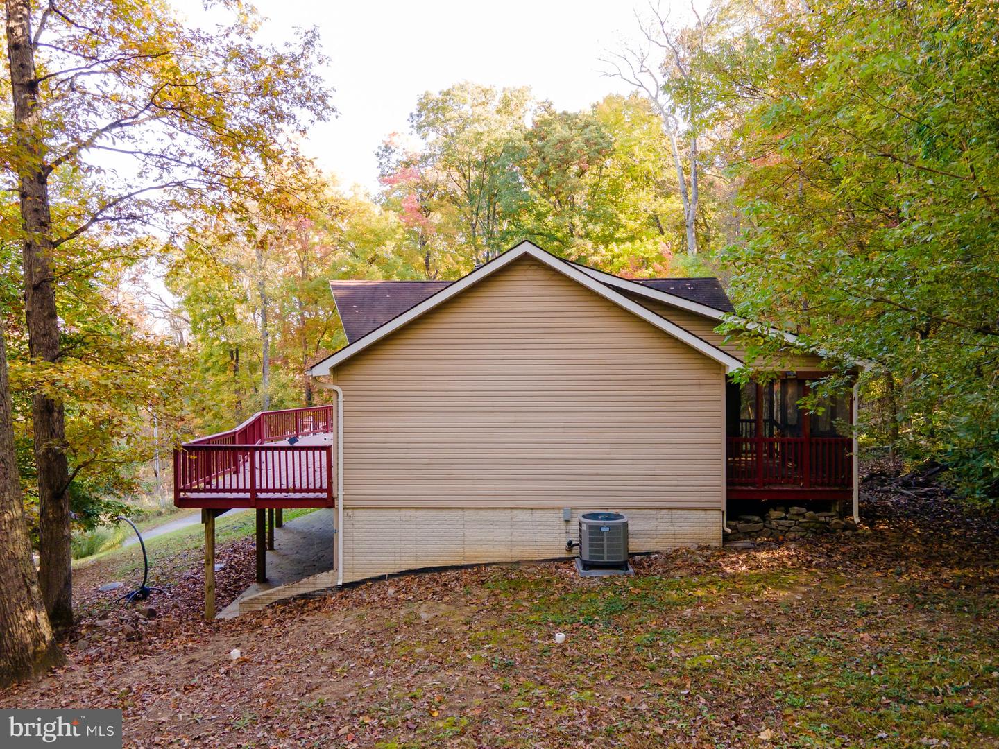 1184 PARKER LN, BLUEMONT, Virginia 20135, 4 Bedrooms Bedrooms, ,3 BathroomsBathrooms,Residential,For sale,1184 PARKER LN,VACL2003142 MLS # VACL2003142