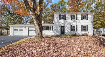 9728 WATERLINE DR, BURKE, Virginia 22015, 4 Bedrooms Bedrooms, ,2 BathroomsBathrooms,Residential,For sale,9728 WATERLINE DR,VAFX2208136 MLS # VAFX2208136