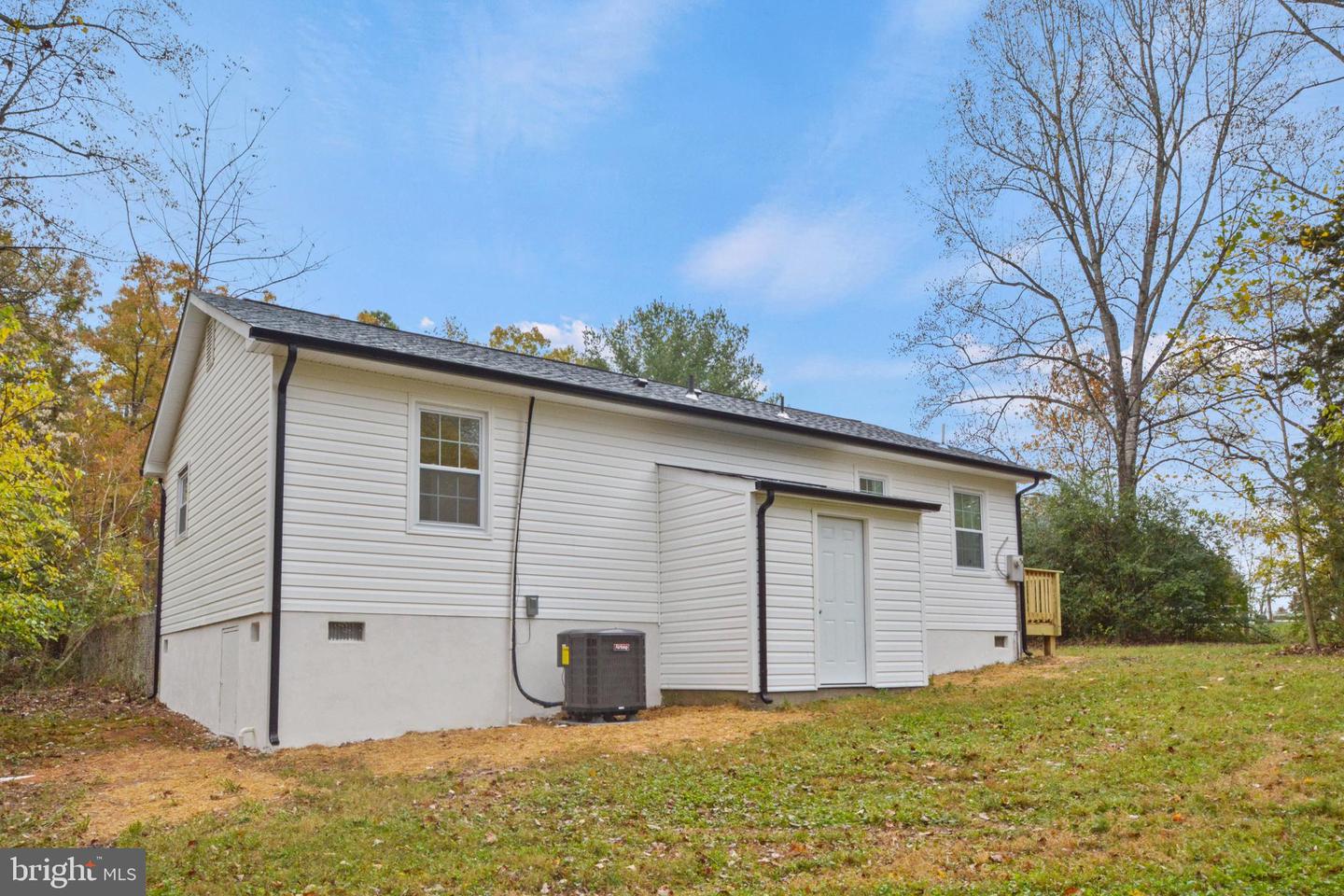 7055 LOUISA RD, GORDONSVILLE, Virginia 22942, 3 Bedrooms Bedrooms, ,2 BathroomsBathrooms,Residential,For sale,7055 LOUISA RD,VAAB2000802 MLS # VAAB2000802