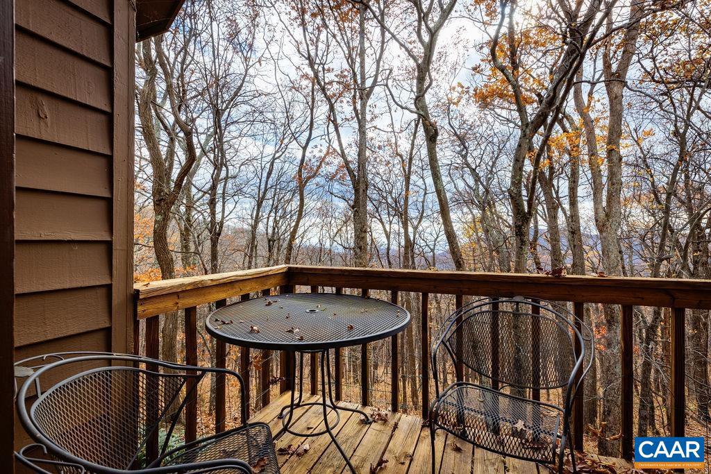 799 LAURELWOOD CONDOS, WINTERGREEN RESORT, Virginia 22967, 2 Bedrooms Bedrooms, ,2 BathroomsBathrooms,Residential,For sale,799 LAURELWOOD CONDOS,658435 MLS # 658435