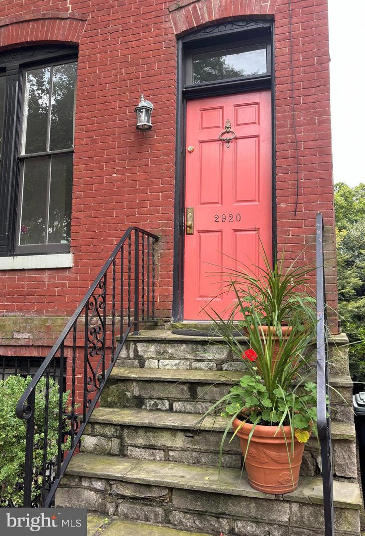 2920 OLIVE ST NW, WASHINGTON, District Of Columbia 20007, 2 Bedrooms Bedrooms, ,2 BathroomsBathrooms,Residential,For sale,2920 OLIVE ST NW,DCDC2163240 MLS # DCDC2163240