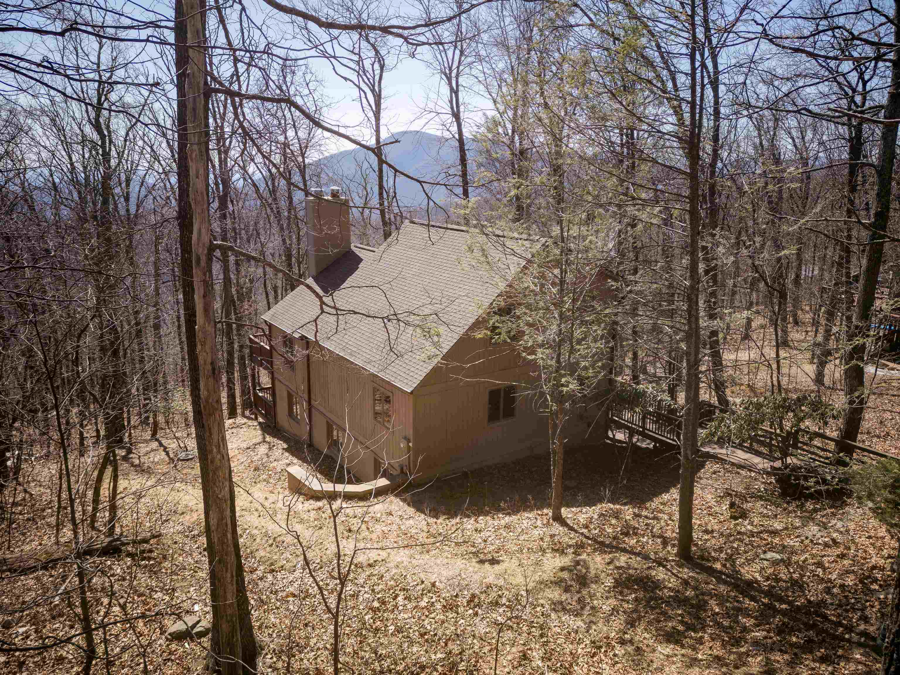 66 DOGWOOD RD, WINTERGREEN RESORT, Virginia 22967, 5 Bedrooms Bedrooms, ,3 BathroomsBathrooms,Residential,The Holiday House,66 DOGWOOD RD,651355 MLS # 651355