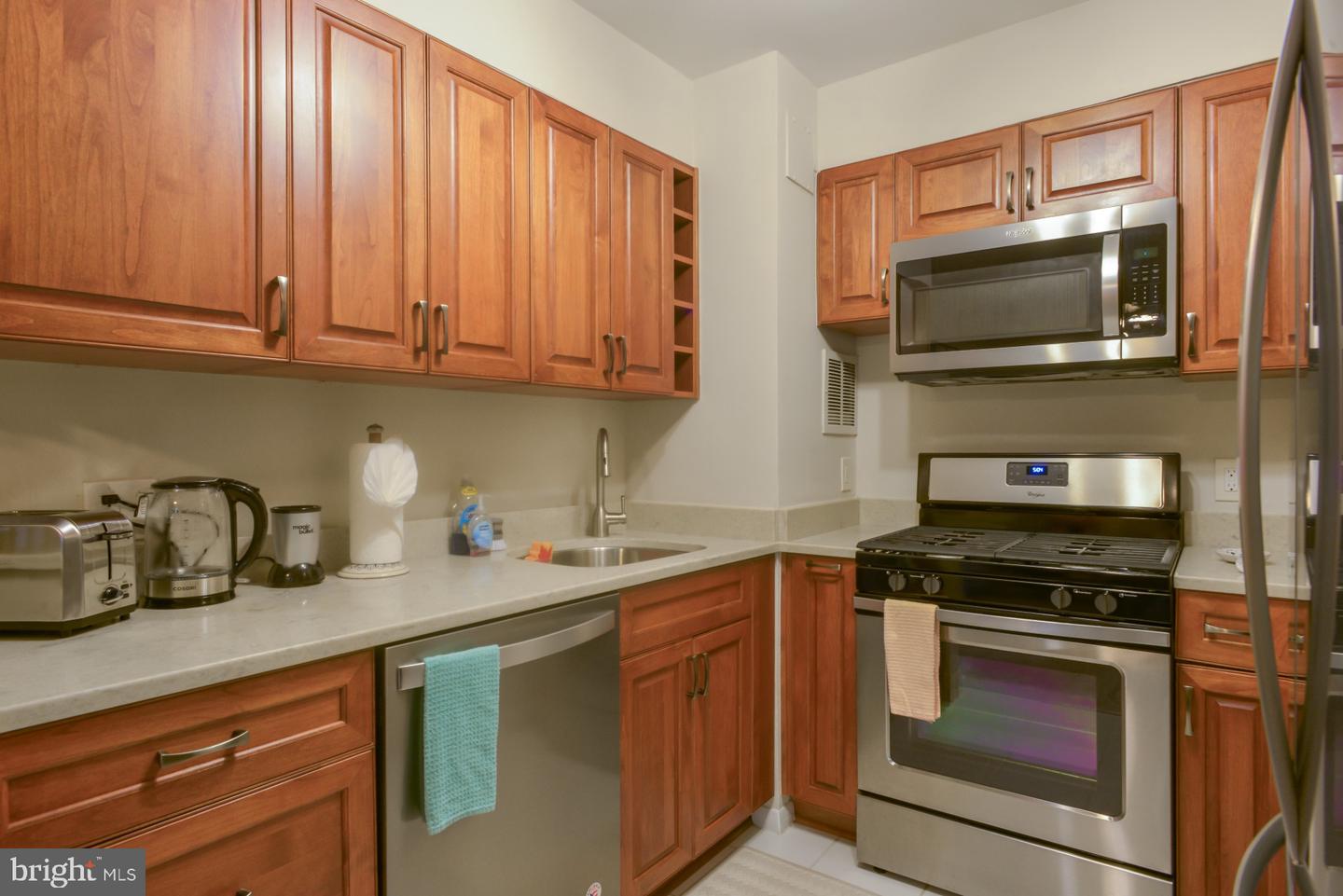 8 S VAN DORN ST #103, ALEXANDRIA, Virginia 22304, 1 Bedroom Bedrooms, ,1 BathroomBathrooms,Residential,For sale,8 S VAN DORN ST #103,VAAX2038928 MLS # VAAX2038928