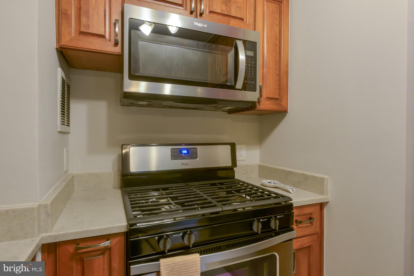 8 S VAN DORN ST #103, ALEXANDRIA, Virginia 22304, 1 Bedroom Bedrooms, ,1 BathroomBathrooms,Residential,For sale,8 S VAN DORN ST #103,VAAX2038928 MLS # VAAX2038928