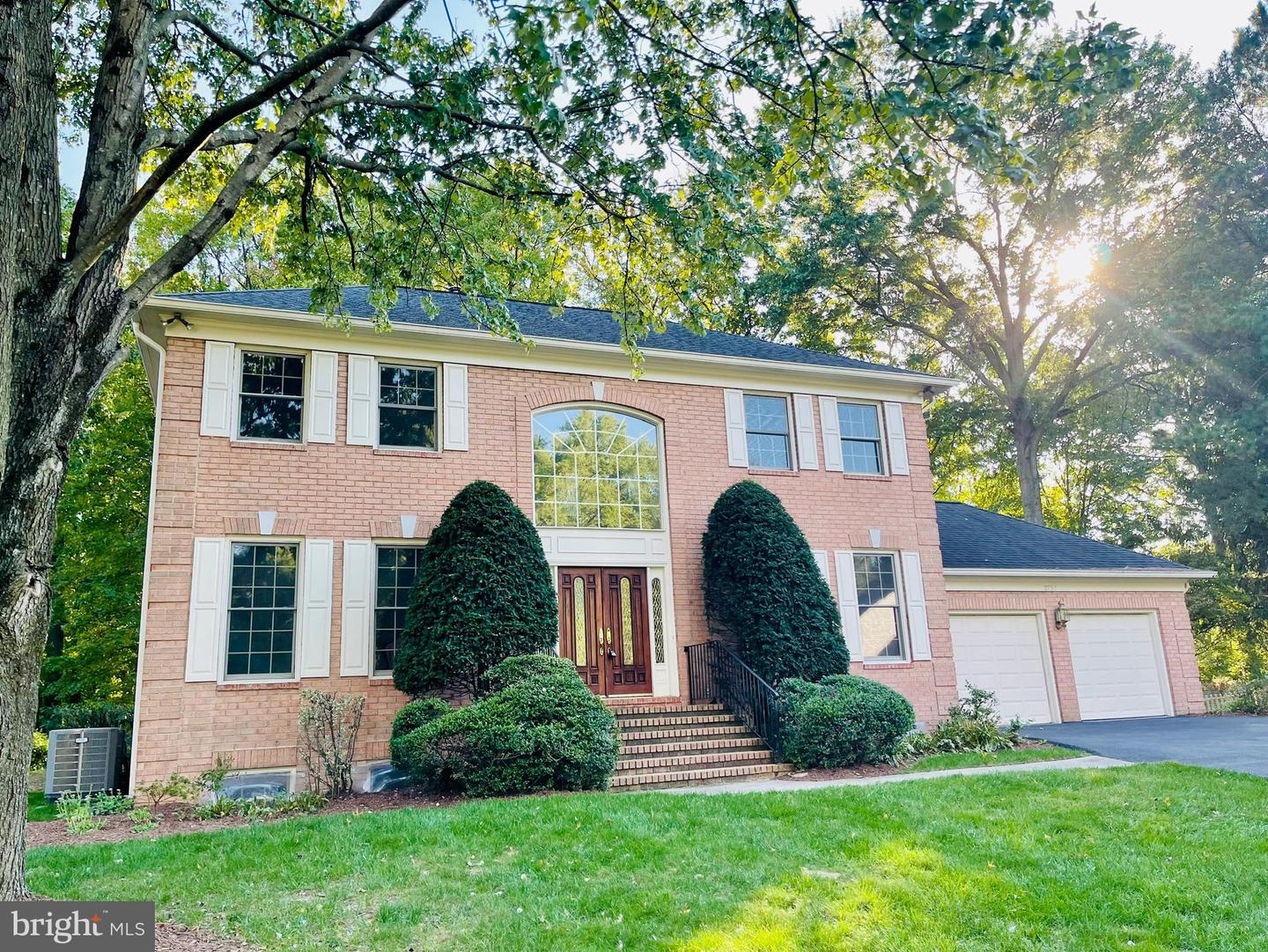 2757 SAINT ELLIOTT CT, ALEXANDRIA, Virginia 22306, 5 Bedrooms Bedrooms, ,4 BathroomsBathrooms,Residential,For sale,2757 SAINT ELLIOTT CT,VAFX2205490 MLS # VAFX2205490