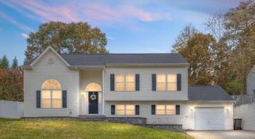 30 RUBINS WALK, FREDERICKSBURG, Virginia 22405, 4 Bedrooms Bedrooms, ,3 BathroomsBathrooms,Residential,For sale,30 RUBINS WALK,VAST2033946 MLS # VAST2033946