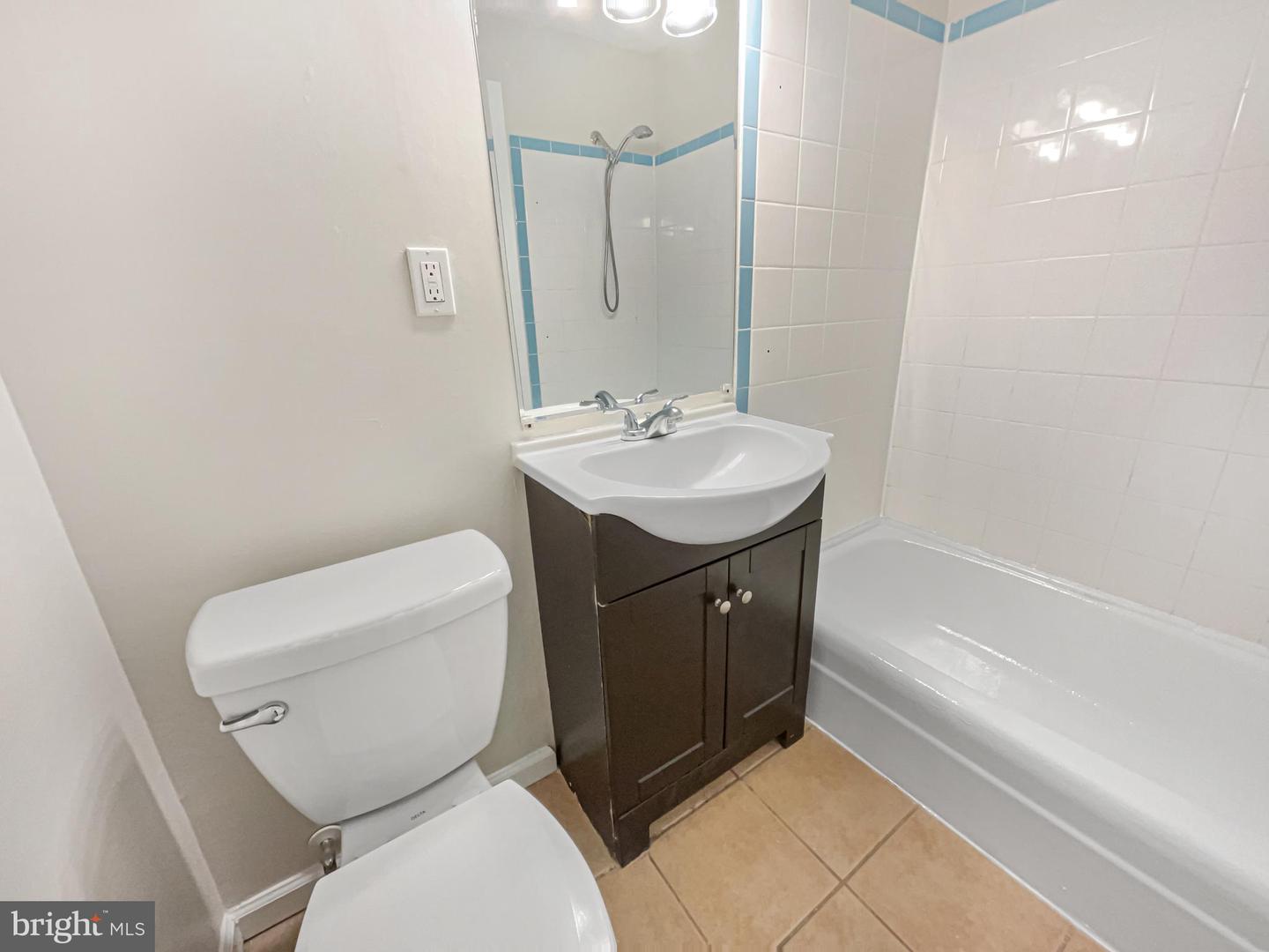 13102 PUTNAM CIR, WOODBRIDGE, Virginia 22191, 3 Bedrooms Bedrooms, ,3 BathroomsBathrooms,Residential,For sale,13102 PUTNAM CIR,VAPW2082566 MLS # VAPW2082566