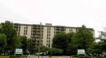 6001 ARLINGTON BLVD #114, FALLS CHURCH, Virginia 22044, 1 Bedroom Bedrooms, ,1 BathroomBathrooms,Residential,For sale,6001 ARLINGTON BLVD #114,VAFX2209076 MLS # VAFX2209076