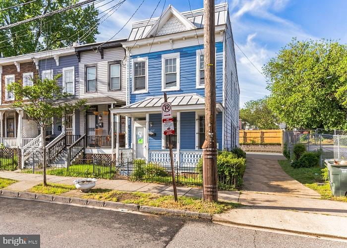 1317 W ST SE, WASHINGTON, District Of Columbia 20020, 3 Bedrooms Bedrooms, ,1 BathroomBathrooms,Residential,For sale,1317 W ST SE,DCDC2148076 MLS # DCDC2148076