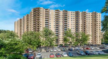 307 YOAKUM PKWY #1020, ALEXANDRIA, Virginia 22304, 2 Bedrooms Bedrooms, ,1 BathroomBathrooms,Residential,For sale,307 YOAKUM PKWY #1020,VAAX2037516 MLS # VAAX2037516