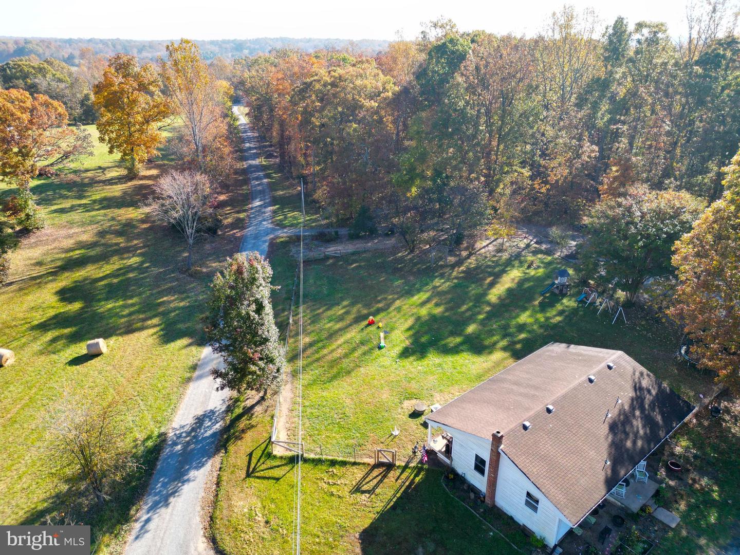 13202 PERRY'S MOUNTAIN LN, AMISSVILLE, Virginia 20106, 3 Bedrooms Bedrooms, ,1 BathroomBathrooms,Residential,For sale,13202 PERRY'S MOUNTAIN LN,VACU2009138 MLS # VACU2009138