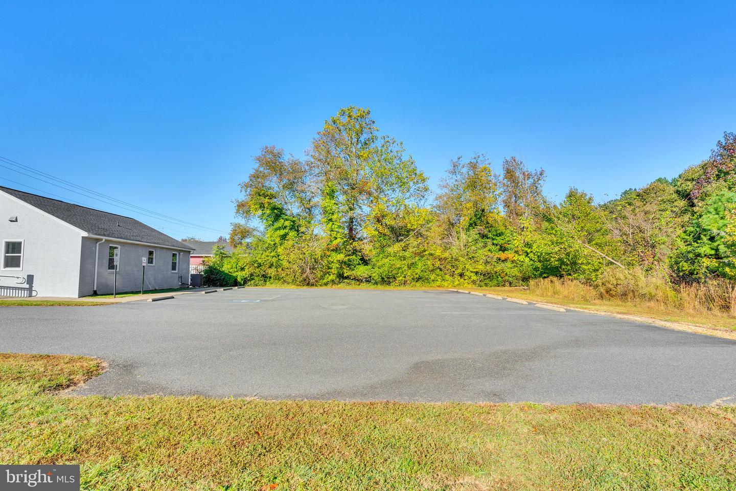 9267 KINGS HWY, KING GEORGE, Virginia 22485, ,Land,For sale,9267 KINGS HWY,VAKG2005662 MLS # VAKG2005662