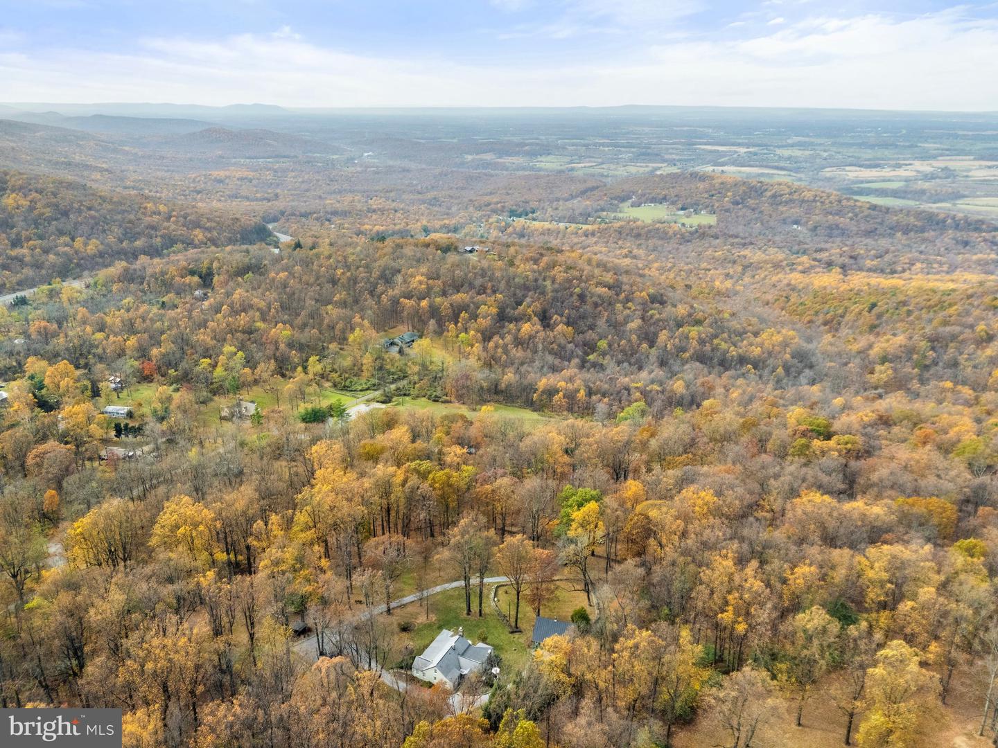 17970 RAVEN ROCKS RD, BLUEMONT, Virginia 20135, 3 Bedrooms Bedrooms, ,2 BathroomsBathrooms,Residential,For sale,17970 RAVEN ROCKS RD,VACL2003156 MLS # VACL2003156