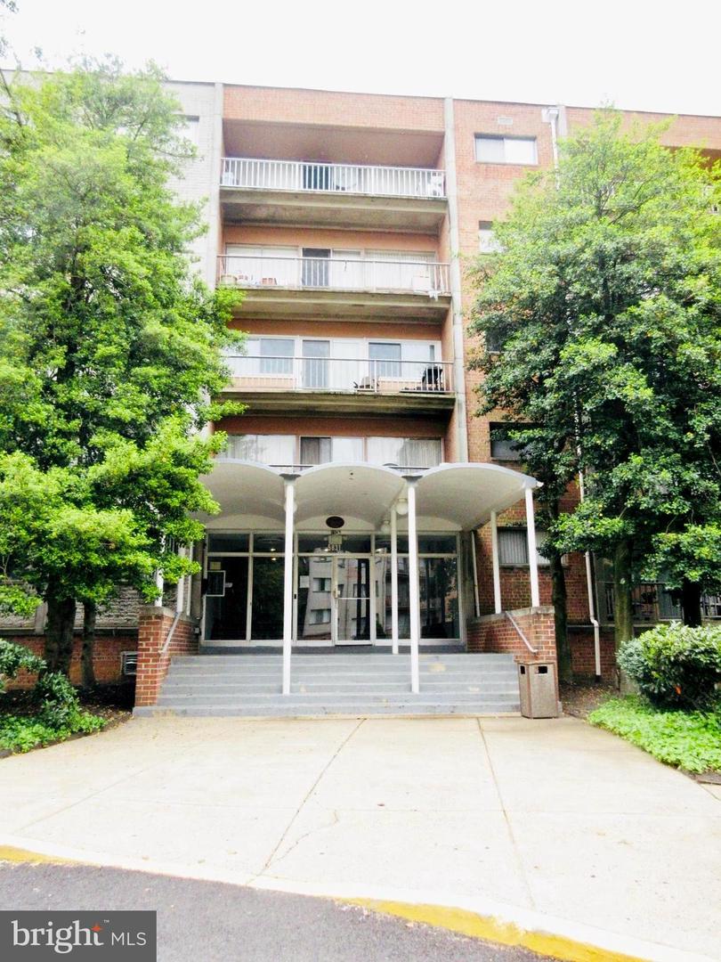 5831 QUANTRELL AVE #409, ALEXANDRIA, Virginia 22312, 1 Bedroom Bedrooms, ,1 BathroomBathrooms,Residential,For sale,5831 QUANTRELL AVE #409,VAAX2039340 MLS # VAAX2039340