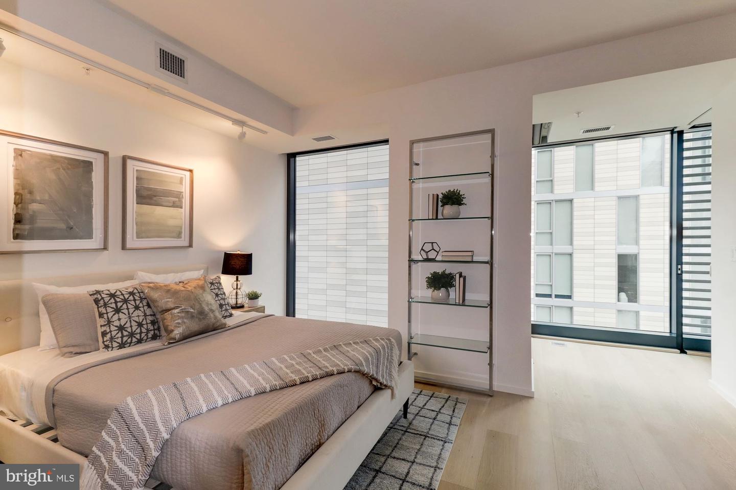 920 I ST NW #502, WASHINGTON, District Of Columbia 20001, 2 Bedrooms Bedrooms, ,2 BathroomsBathrooms,Residential,For sale,920 I ST NW #502,DCDC2166844 MLS # DCDC2166844