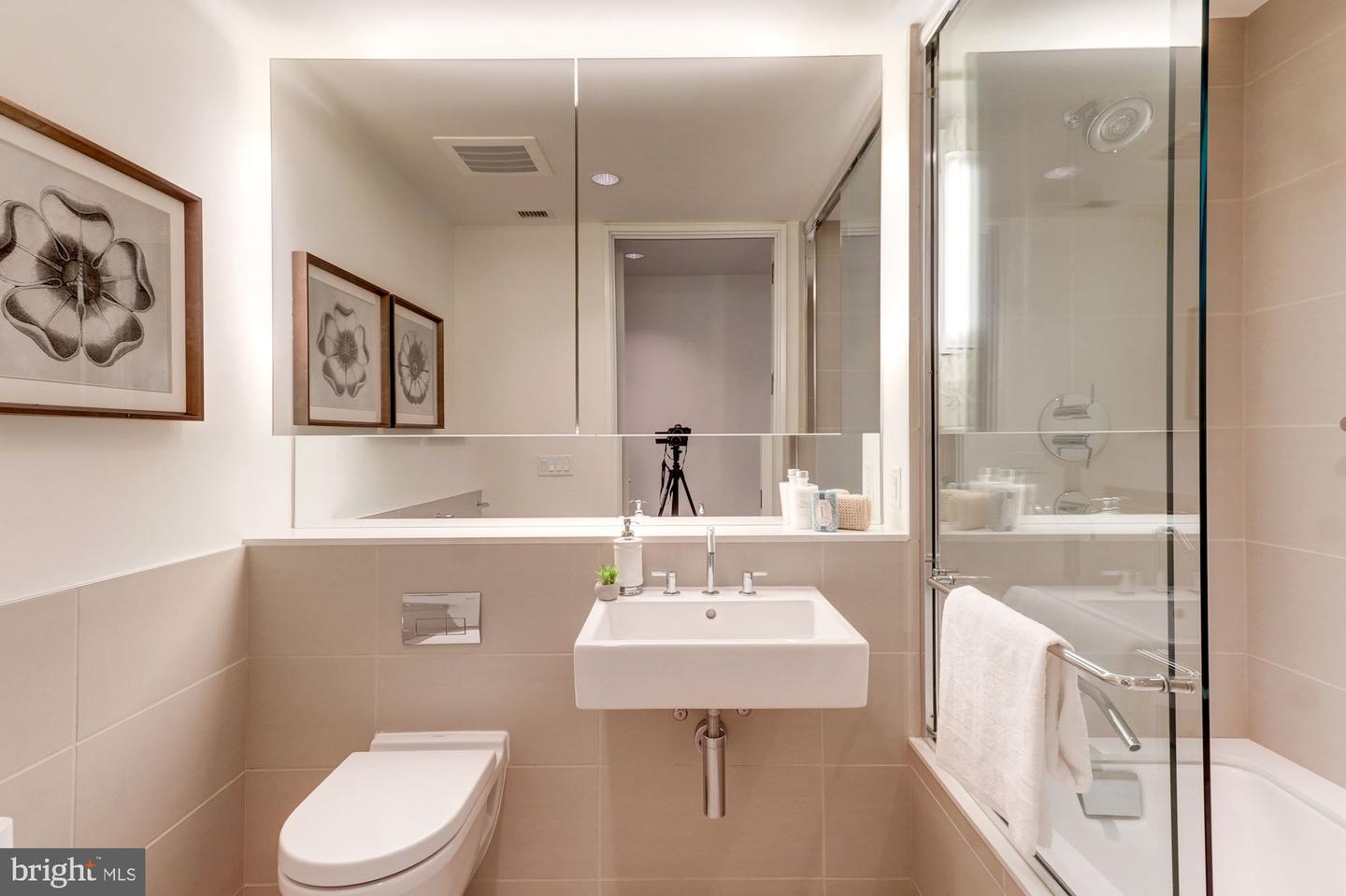 920 I ST NW #502, WASHINGTON, District Of Columbia 20001, 2 Bedrooms Bedrooms, ,2 BathroomsBathrooms,Residential,For sale,920 I ST NW #502,DCDC2166844 MLS # DCDC2166844