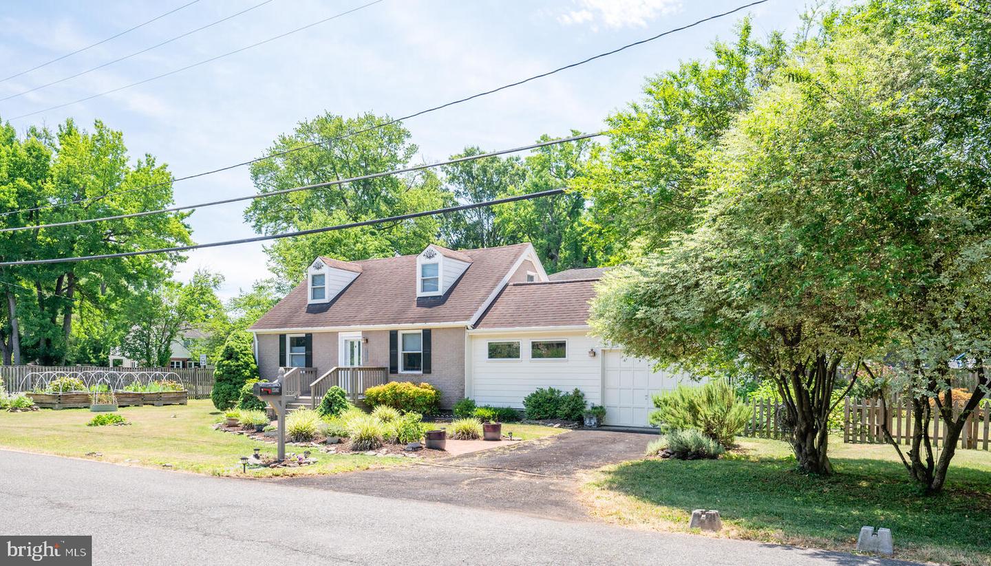 1501 OLDE TOWNE RD, ALEXANDRIA, Virginia 22307, 3 Bedrooms Bedrooms, ,2 BathroomsBathrooms,Residential,For sale,1501 OLDE TOWNE RD,VAFX2198358 MLS # VAFX2198358