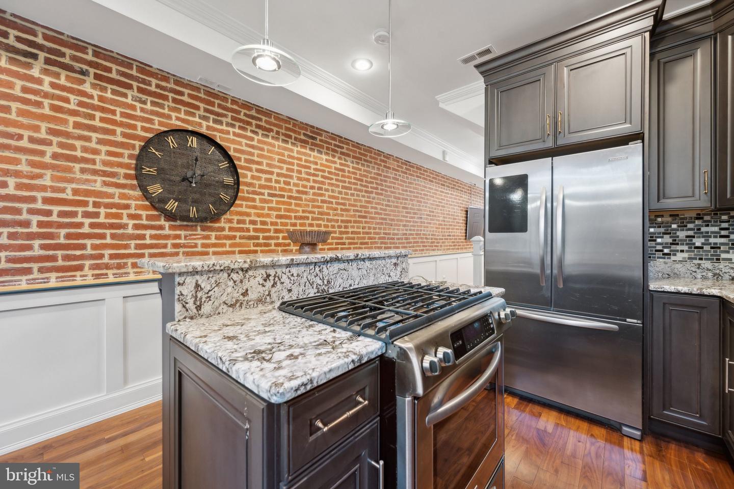 925 5TH ST NE, WASHINGTON, District Of Columbia 20002, 3 Bedrooms Bedrooms, ,1 BathroomBathrooms,Residential,For sale,925 5TH ST NE,DCDC2162454 MLS # DCDC2162454