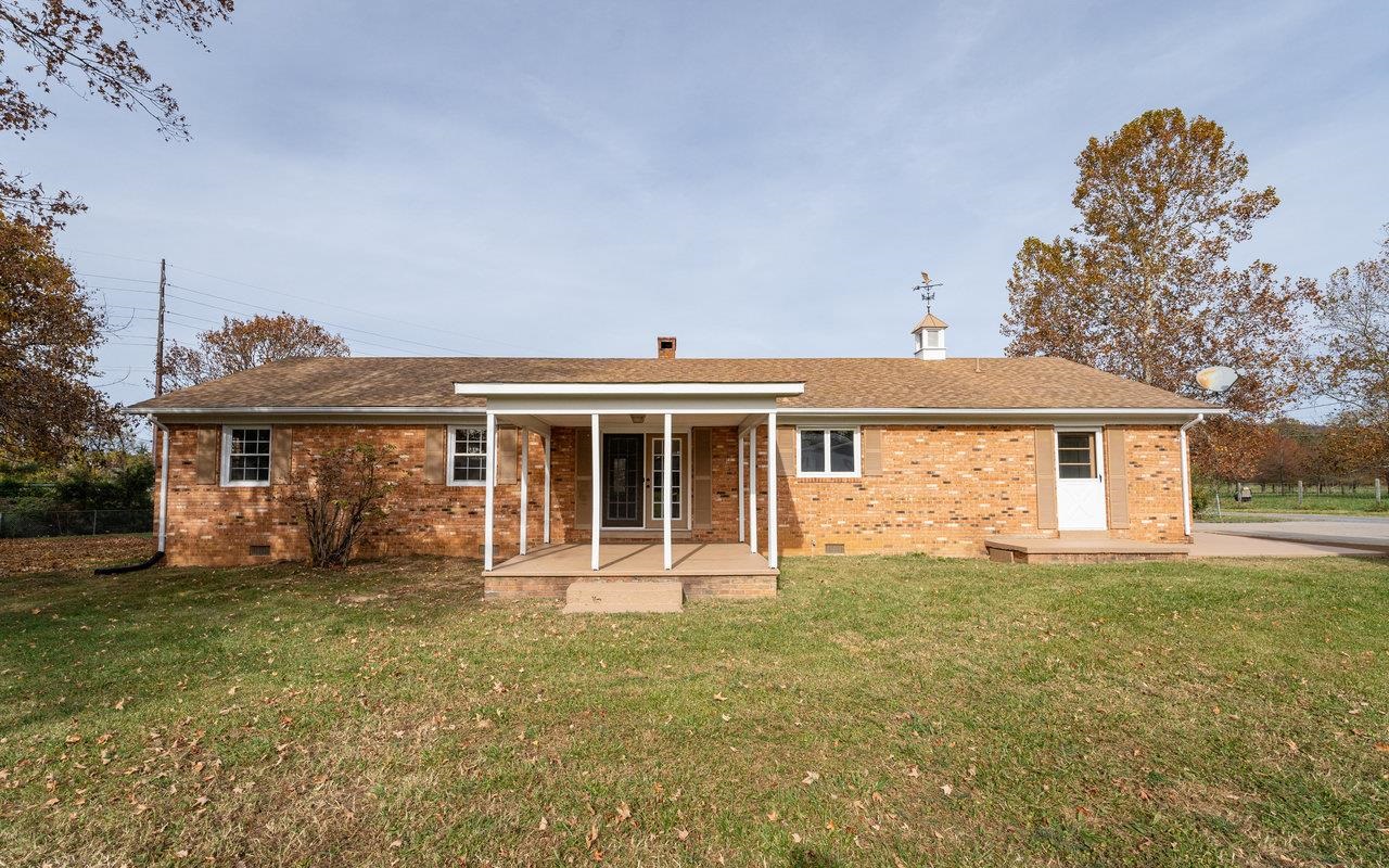 152 EDWIN DR, LURAY, Virginia 22835, 3 Bedrooms Bedrooms, ,2 BathroomsBathrooms,Residential,152 EDWIN DR,658562 MLS # 658562