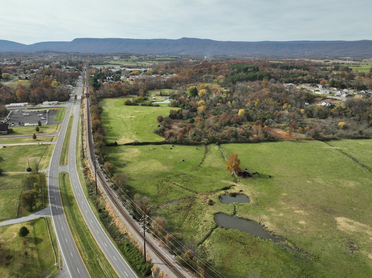 152 EDWIN DR, LURAY, Virginia 22835, 3 Bedrooms Bedrooms, ,2 BathroomsBathrooms,Residential,152 EDWIN DR,658562 MLS # 658562