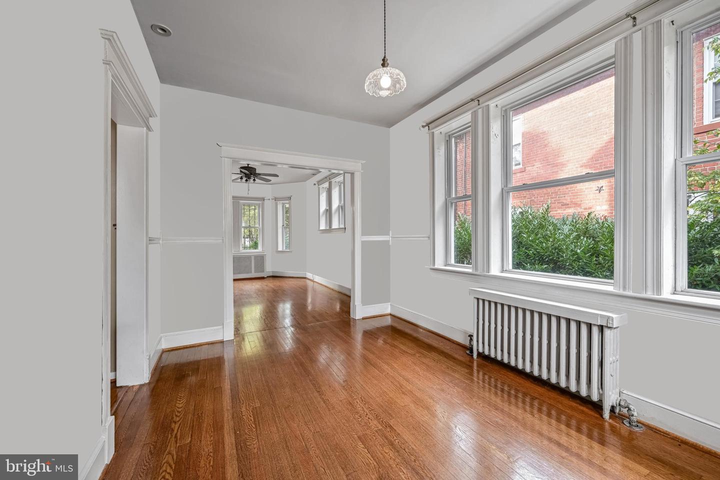 4423 FESSENDEN ST NW, WASHINGTON, District Of Columbia 20016, 3 Bedrooms Bedrooms, 6 Rooms Rooms,2 BathroomsBathrooms,Residential,For sale,4423 FESSENDEN ST NW,DCDC2166590 MLS # DCDC2166590