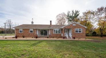 152 EDWIN DR, LURAY, Virginia 22835, 3 Bedrooms Bedrooms, ,2 BathroomsBathrooms,Residential,For sale,152 EDWIN DR,VAPA2004162 MLS # VAPA2004162