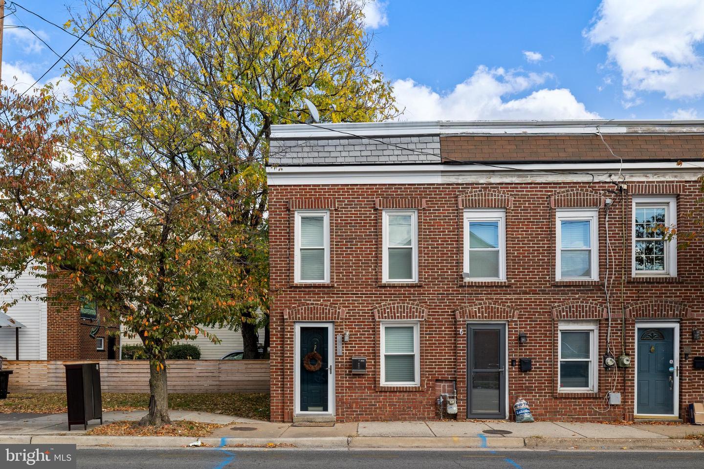 623 N HENRY ST, ALEXANDRIA, Virginia 22314, 2 Bedrooms Bedrooms, ,1 BathroomBathrooms,Residential,For sale,623 N HENRY ST,VAAX2039252 MLS # VAAX2039252