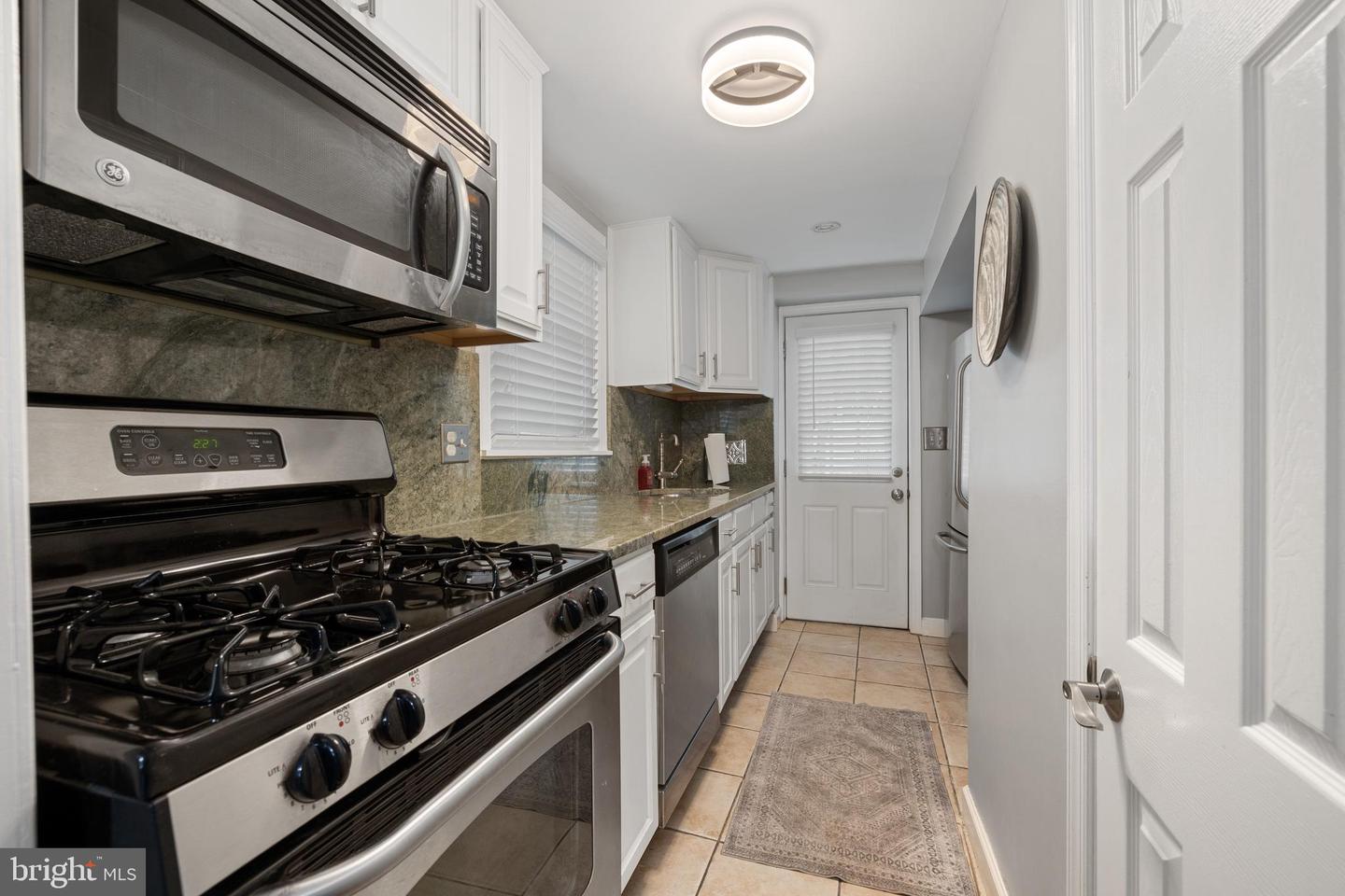 623 N HENRY ST, ALEXANDRIA, Virginia 22314, 2 Bedrooms Bedrooms, ,1 BathroomBathrooms,Residential,For sale,623 N HENRY ST,VAAX2039252 MLS # VAAX2039252