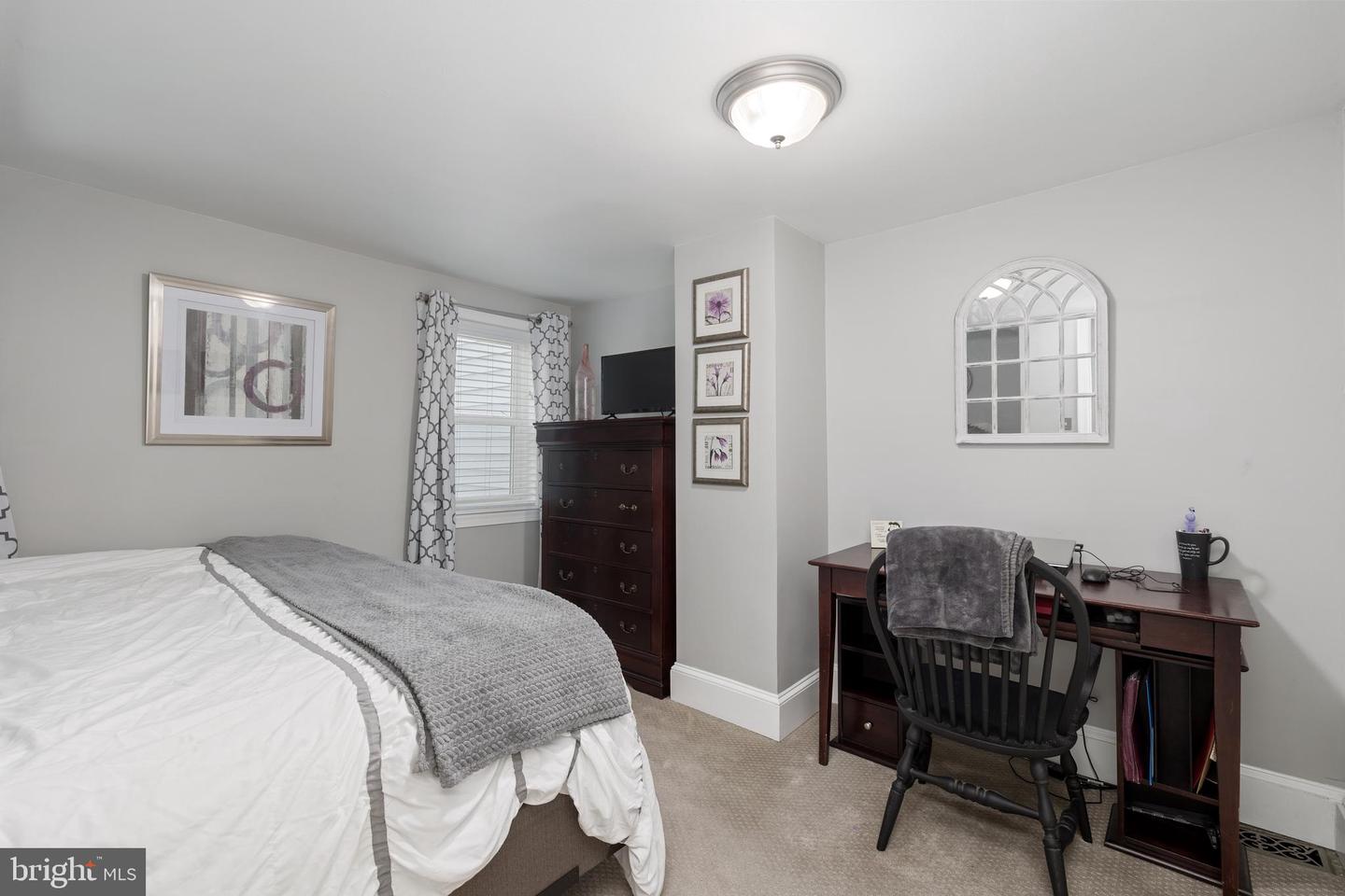 623 N HENRY ST, ALEXANDRIA, Virginia 22314, 2 Bedrooms Bedrooms, ,1 BathroomBathrooms,Residential,For sale,623 N HENRY ST,VAAX2039252 MLS # VAAX2039252