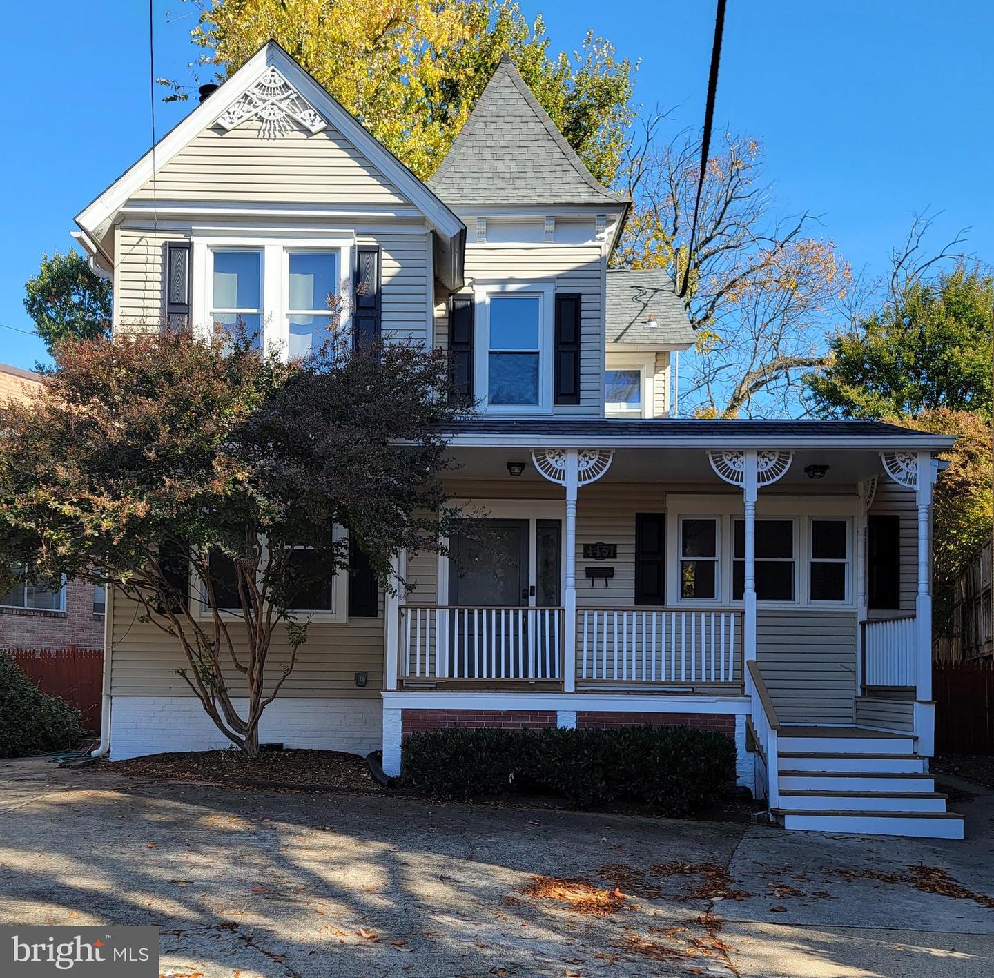 4451 MACARTHUR BLVD NW, WASHINGTON, District Of Columbia 20007, 4 Bedrooms Bedrooms, ,3 BathroomsBathrooms,Residential,For sale,4451 MACARTHUR BLVD NW,DCDC2166866 MLS # DCDC2166866