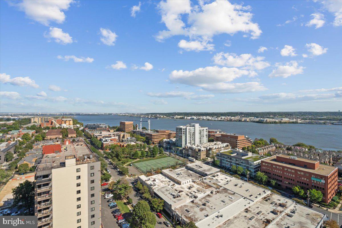 400 MADISON ST #206, ALEXANDRIA, Virginia 22314, 1 Bedroom Bedrooms, ,1 BathroomBathrooms,Residential,For sale,400 MADISON ST #206,VAAX2039278 MLS # VAAX2039278