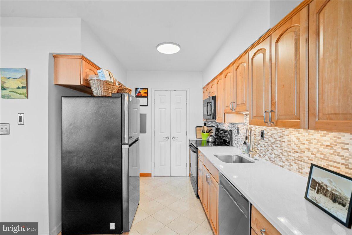 400 MADISON ST #206, ALEXANDRIA, Virginia 22314, 1 Bedroom Bedrooms, ,1 BathroomBathrooms,Residential,For sale,400 MADISON ST #206,VAAX2039278 MLS # VAAX2039278