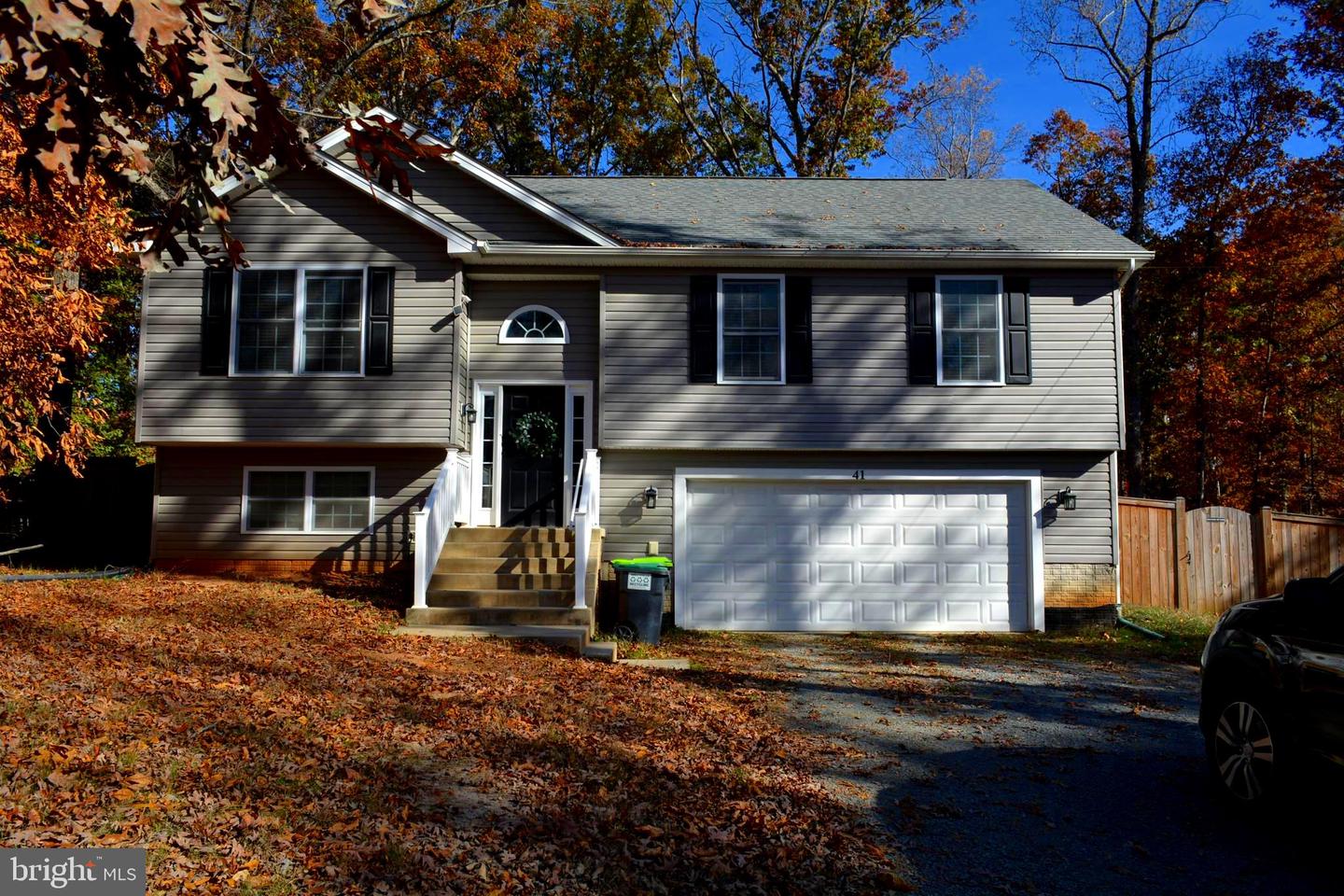 41 HIDDEN LAKE DR, STAFFORD, Virginia 22556, 3 Bedrooms Bedrooms, ,3 BathroomsBathrooms,Residential,For sale,41 HIDDEN LAKE DR,VAST2033960 MLS # VAST2033960