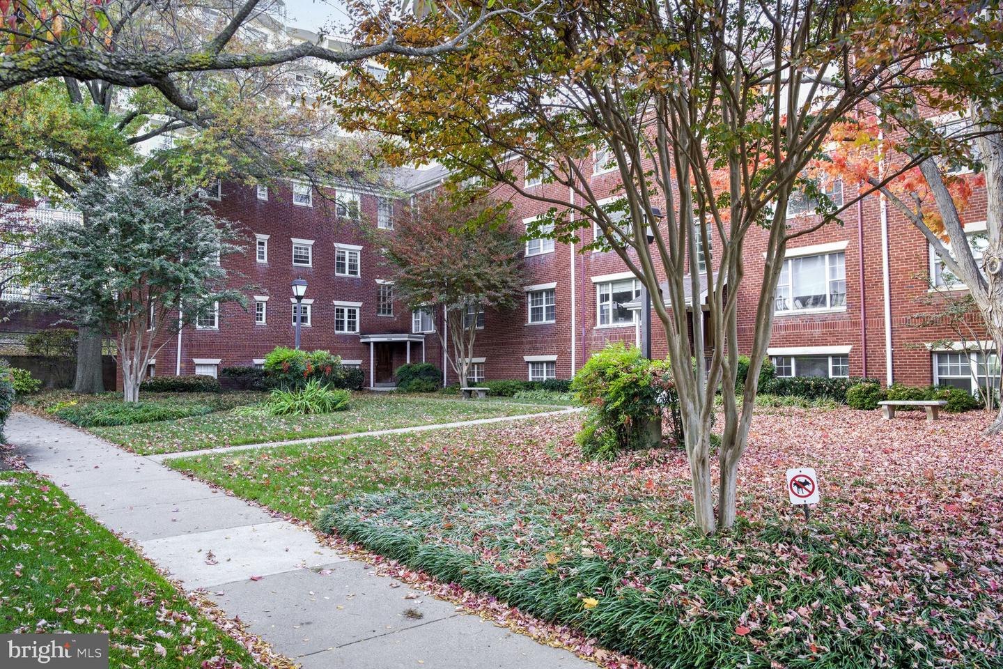 1300 N MEADE ST #25, ARLINGTON, Virginia 22209, 1 Bedroom Bedrooms, ,1 BathroomBathrooms,Residential,For sale,1300 N MEADE ST #25,VAAR2050422 MLS # VAAR2050422